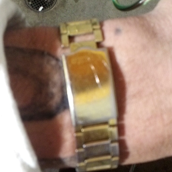 Watch - Picture 2 of 2